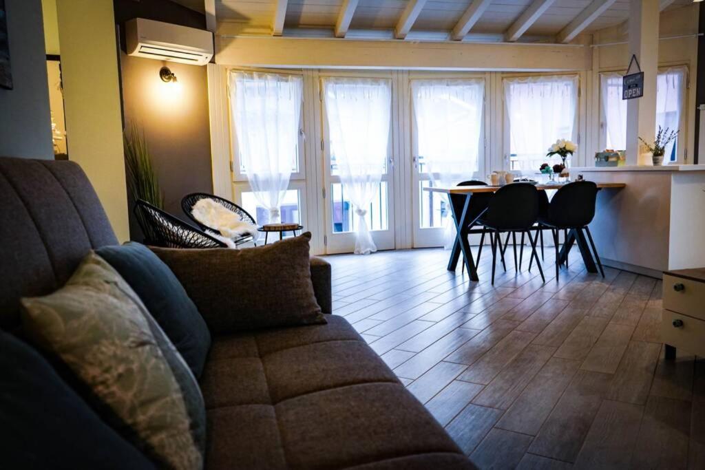 L'Attico Del Lago Sesto Calende Ngoại thất bức ảnh